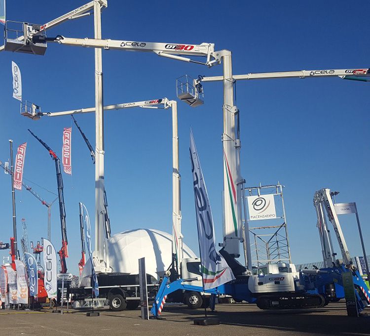 意大利思藍(lán)蜘蛛車參加2022德國(guó)慕尼黑工程機(jī)械展