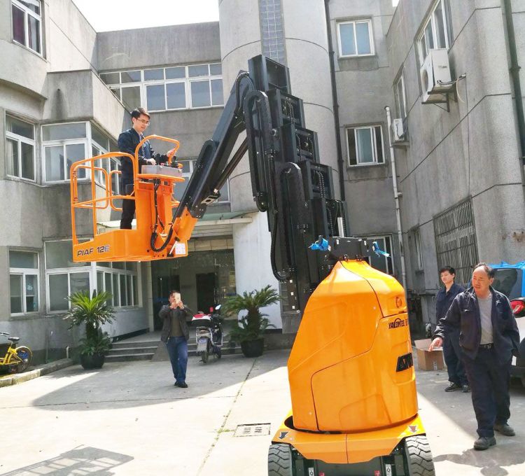 上海交通大學 - Piaf12E